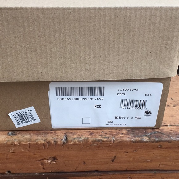 Ugg Classic Glitter Patchwork Boots Silver NEW - Picture 3 of 8